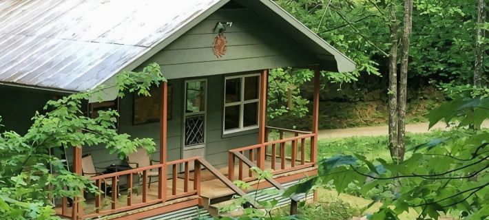 Hot Tub, Nature Lover's Digital Disconnect! 10mins to NOC & Tsali (dog friendly) Hotels in Swain County