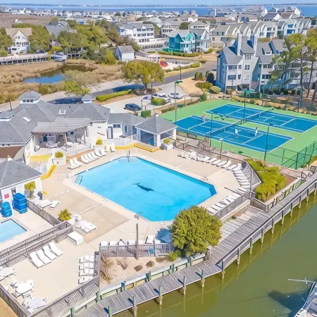 Obx: Pirate's Cove/Waterfront 55ft Dock/Beach/Community Pool&Hottub/Marina/Fish