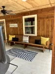 Shady Pines Cottage; A Charming 2-Bedroom Cottage. Pet-Friendly! - 民泊