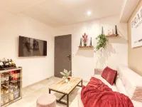 Suite Wood Love & Spa - 4P Private Sauna and Jacuzzi Hotels in Coupvray