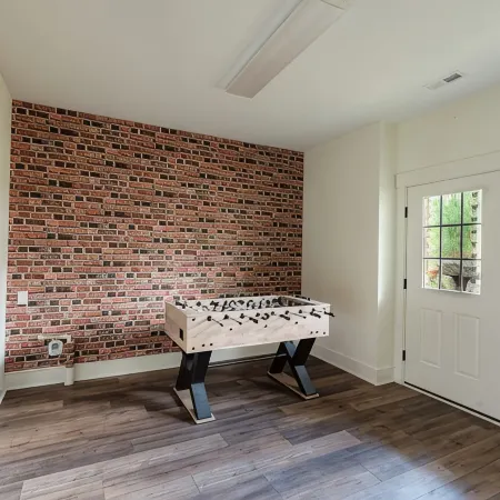 Spacious Luxury Lakefront Home w/ Hottub, Outdoor Sauna, & Gym Near Clemson