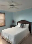 Northwest Point Resort 2 bdrm queen beds pool hot tub private beach very clean - WiFi