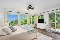 Spacious 5-Bedroom Retreat on 5 Acres.  Near Orv Park. Hot Tub for Sunset Views. - 4-Star