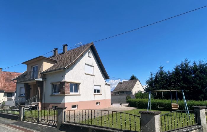 Country house in northern Alsace, ideal for family vacations.