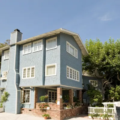 Channel Road Inn, A Four Sisters Inn Отели рядом с достопримечательностью «Санта-Моника»