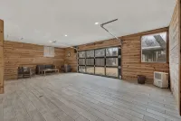 Huge Luxury Home with Hot Tub and Sauna - 2 mi to Dwntn - Luxury