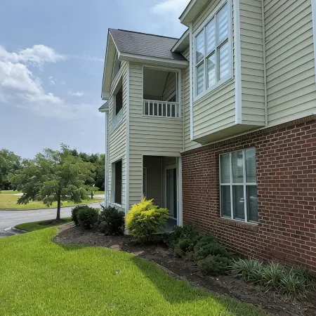Charming 2-bedroom condo in Greenville near ECU and ECU Health