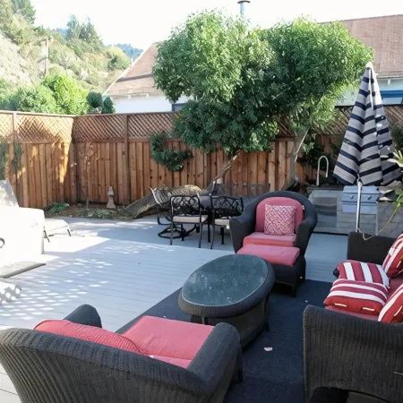 Cozy, Comfortable Beach Home, Steps from the Beach!