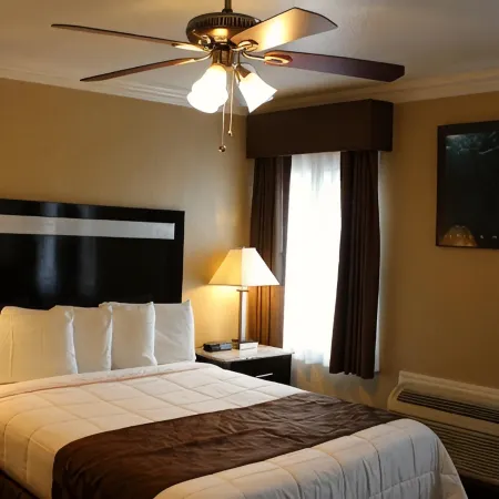 Sea Air Inn & Suites - Downtown - Restaurant Row