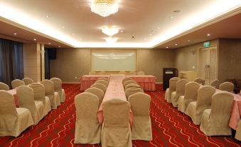 Carlton Hotel