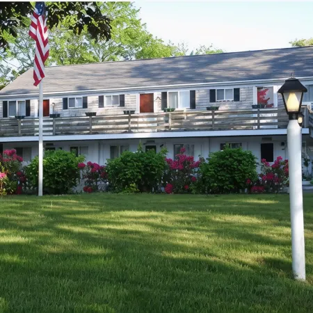 Sesuit Harbor House