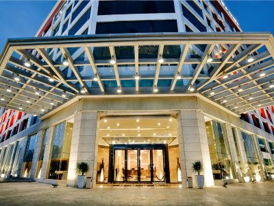 Royale Signature Hotel