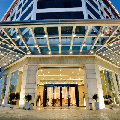 Royale Signature Hotel Hoteles cerca de Mezquita Zahir