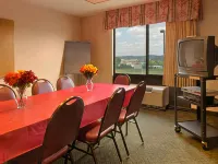 Baymont by Wyndham Cincinnati Hotels in Sharonville