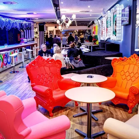 Urban Youth Hostel