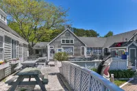 Maushop Village-Exceptional, 2 Bedrooms, Sleeps 4, 1.5 Baths, with Great Views.