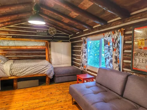 Birch Cabin- North Frontenac Lodge
