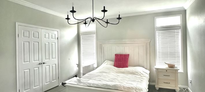 The Last Stand Farmhouse! Beautiful kitchen, TV room, AC, WiFi in Okeechobee โรงแรมในโอกีโชบี
