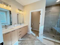 NEW Spacious 3-bedroom condo with in Fontana-on-Geneva Lake. - Wifi
