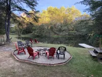 Waterfront Cabin Retreat - Chalets