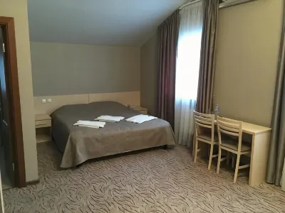 Tveritsyi Hotel โรงแรมใน