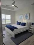 "The Lazy Coconut," a family and pet-friendly home in beach walking distance. - 4-Star