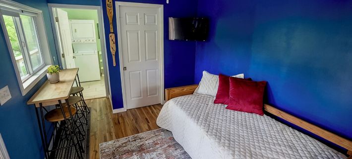 The Eloise: Greenbrier River Retreat + Tubes & Firepit Hotels in Summers County