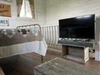 Driftless Log Cabin w/ Kickapoo Valley View