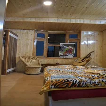 Abhishek Charas Homestay