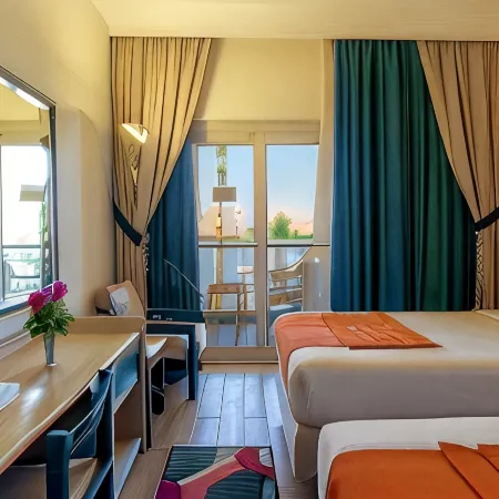 Aracan Eatabe Luxor Hotel