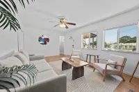 4-bedroom house in charming El Cajon with AC, WiFi