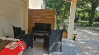 Gîte à la Campagne Dans un Parc Arboré Avec Piscine