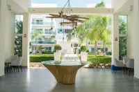 Luxurious & Cozy 2BR Condo 5 Minutes Walk to the Beach - Gym