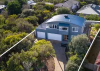 Coastal 5 Bedroom Rye beach escape - suitable for families or groups.