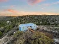 Sage Rock, a beautiful guesthouse in the heart of Fredericksburg wine country.