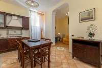 Craftsman's House - Your Vintage Hideaway in the Heart of Sorrento - 2-Star