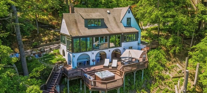 Charming 4-bedroom country house 40 minutes from NYC Hotels in Passaic County