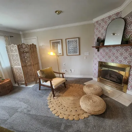 LARGE Family Home Ideal for Groups- Boho
