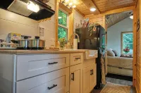 勒孔特臨鴿子河微型小屋 - 小木屋
