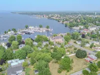 Sackets Harbor Village Gem + Lakeside & Central Hotels in Sackets Harbor