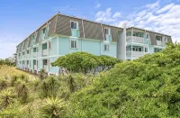 Oceanfront 2Br Condo, Steps to Beach, Pool, First Floor, Easy Access - Beach