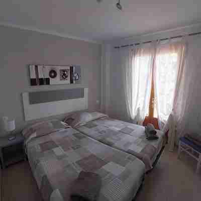 Beautiful duplex near the beaches of Cala Anguila (WI-FI free of charge) Rooms