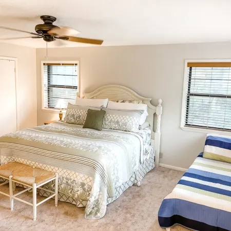 Poppy's Place is your unique Steinhatchee destination with river/gulf access Hotels in Steinhatchee