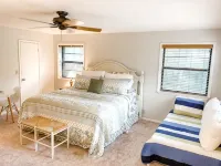 Poppy's Place is your unique Steinhatchee destination with river/gulf access