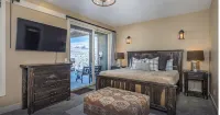 Cozy Saddle Ridge Townhome, walk/ski to Iron Horse & Pony Express Lifts! - 3星級