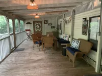 Private one acre wooded lot close to Ichetucknee Springs State Park - Homestays
