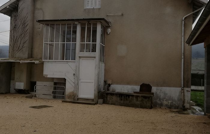 Maison au Cœur D'une Pension Équestre