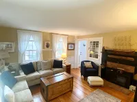 Remodeled Historical Cape House.  Close to Town, Bayside, and Ocean Hotels in Wellfleet