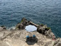 Exclusive abode overlooking the sea just minutes from the center of Amalfi. - Condos