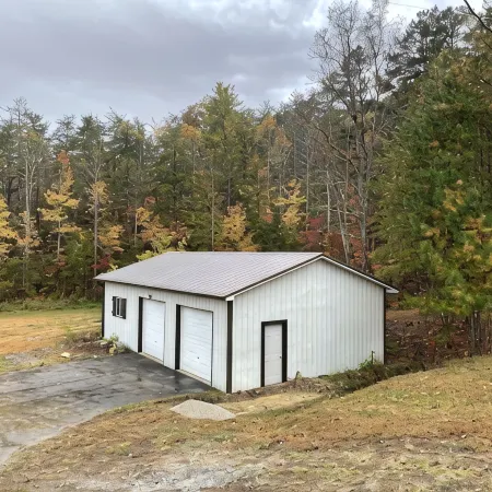 Red River Gorge! 5 bed/3bath on 8 private acres!! Hot tub, Arcade room, Garage